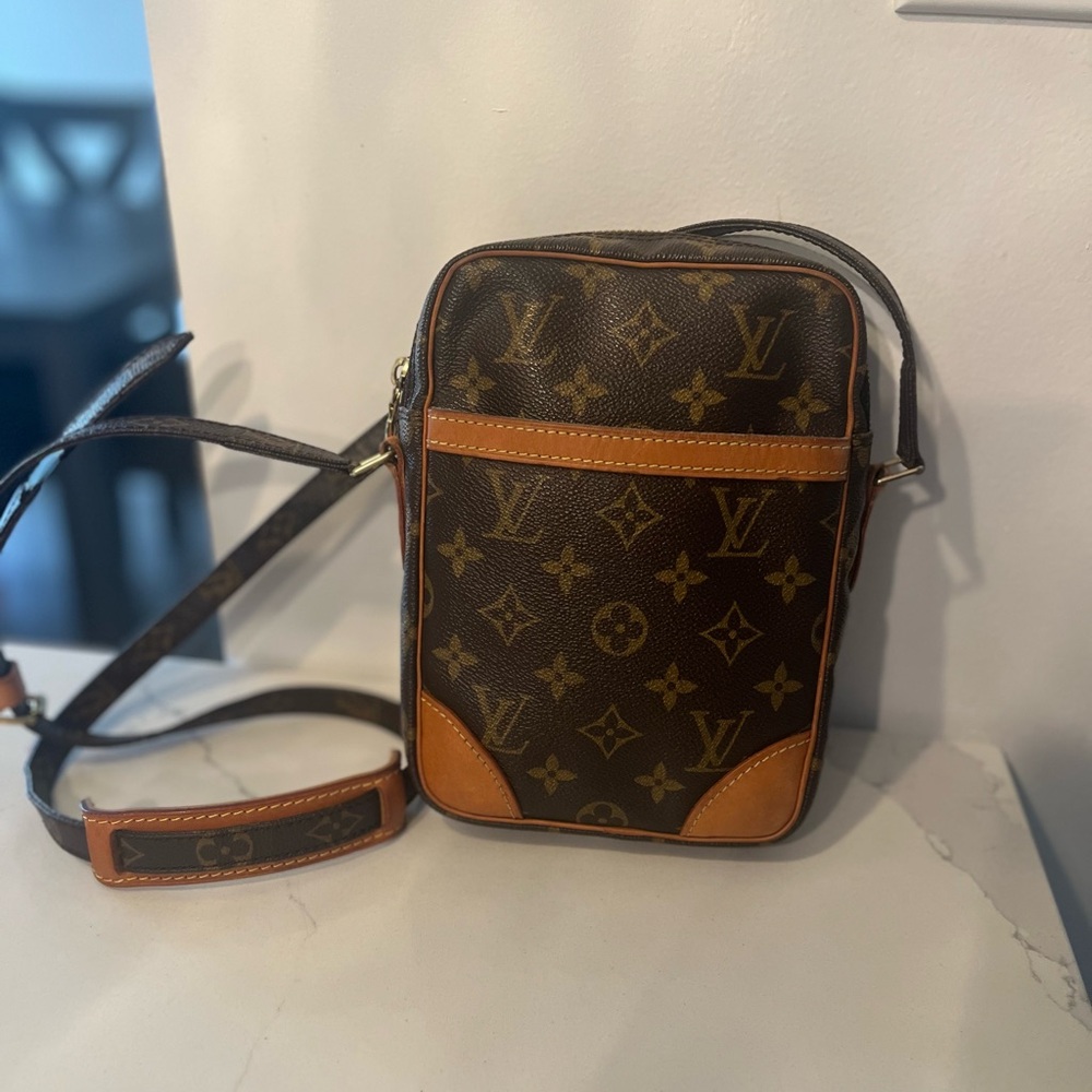 ❌Traded❌LV crossbody